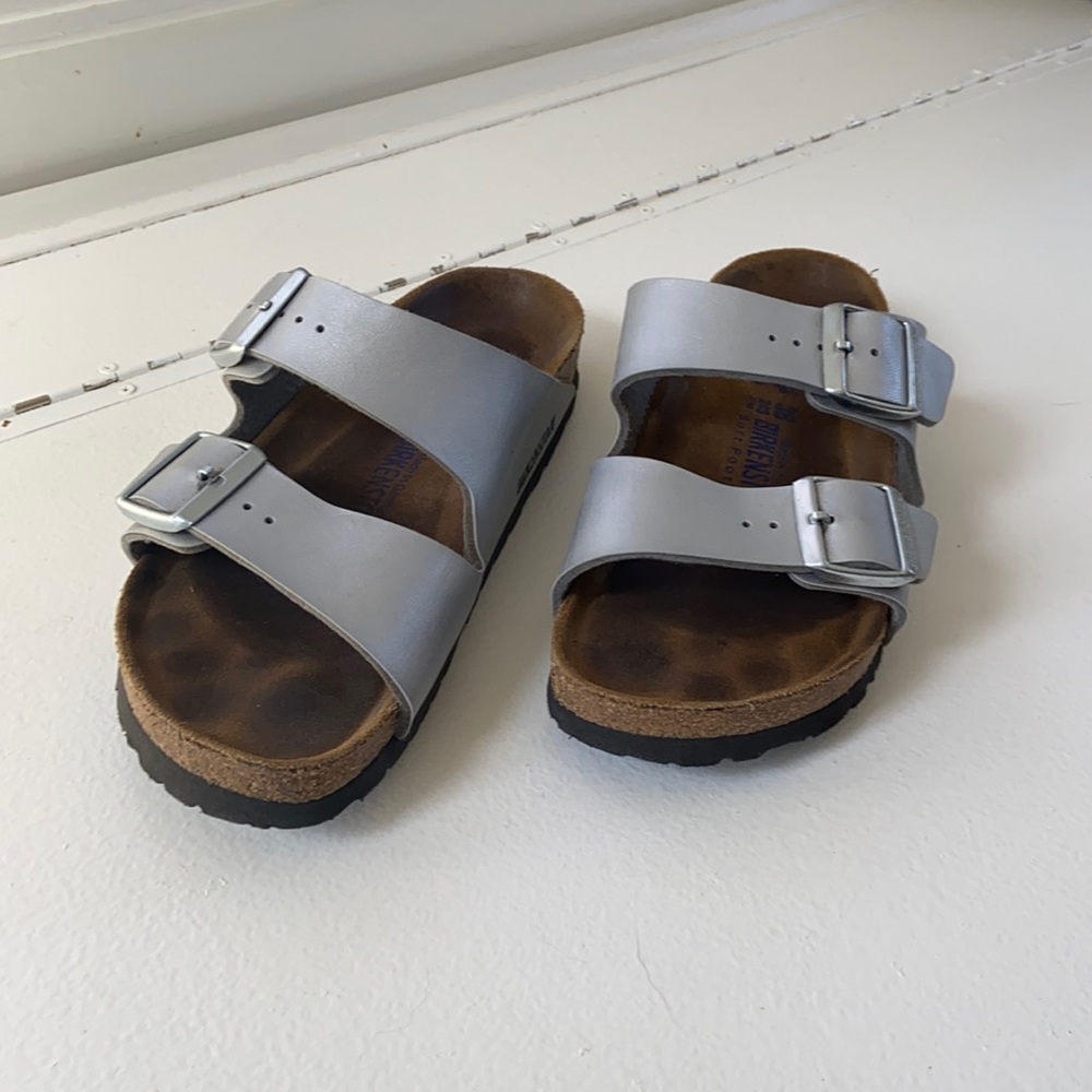 Women’s silver Birkenstock’s